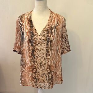 Calvin Klein snakeskin short sleeve V neckline blouse Size M New